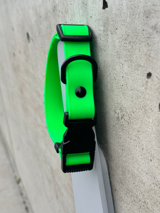 Quick Release Collar in Superhero Green